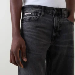 Discount CALVIN KLEIN JEANS 90s Mid-Rise Straight Leg Jeans