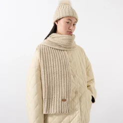 Saltburn Cable-Knit Hat & Scarf Gift Set