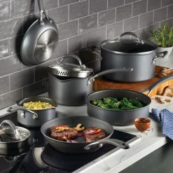 Fashion CIRCULON ScratchDefense Extreme Non-Stick Straining Saucepan & Lid 16cm