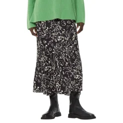 Hot WHISTLES Scribble Bouquet Fluted Skirt