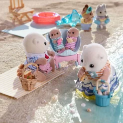 New SYLVANIAN FAMILIES Sea Otter Family Set