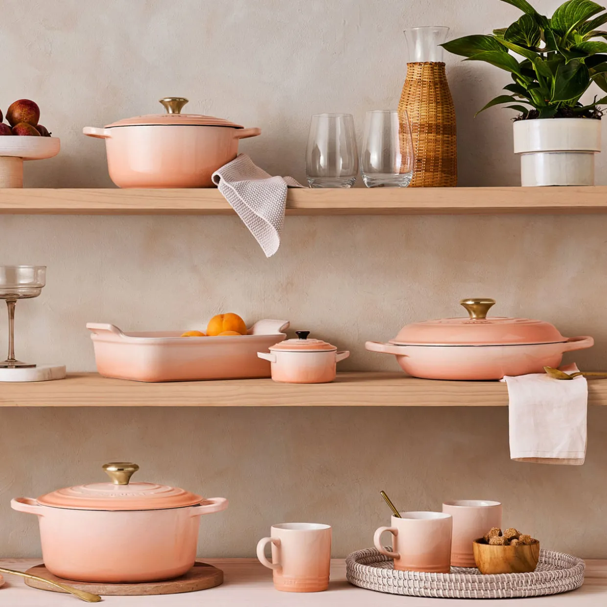 Signature Cast Iron Shallow Casserole 30cm