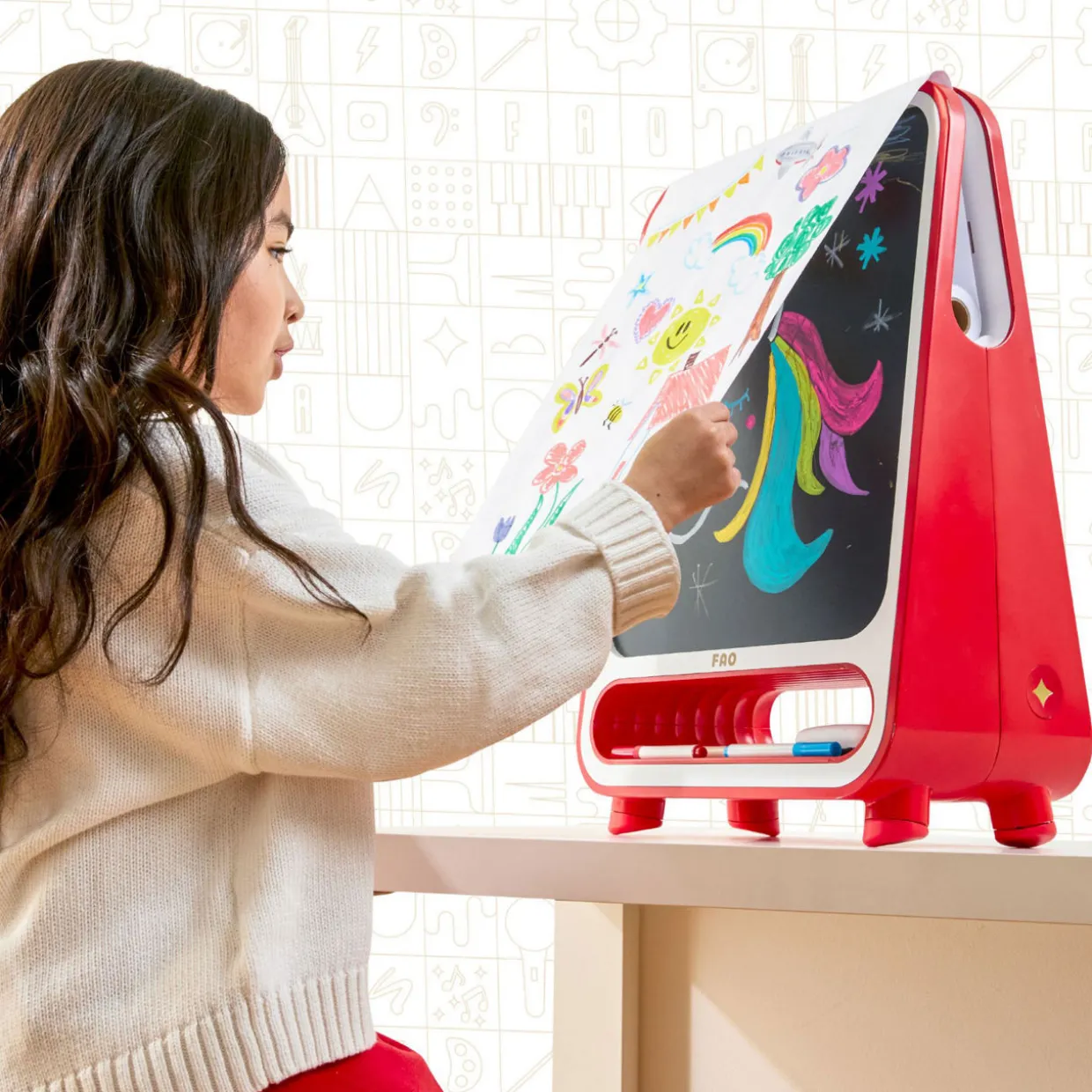 Sketch & Glow Easel 3-In-1 Art Studio