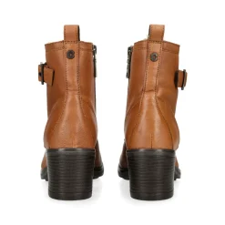 Snug Heeled Boots