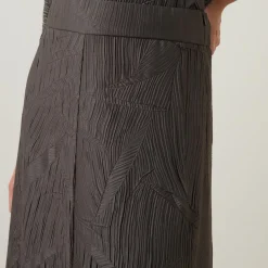 Textured Pattern Skirt
