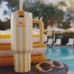 Outlet STANLEY The Butter Cabana Quencher H2.0 FlowState Tumbler 1.18L