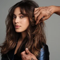 Hot BUMBLE AND BUMBLE Thickening Dryspun Texture Spray Light