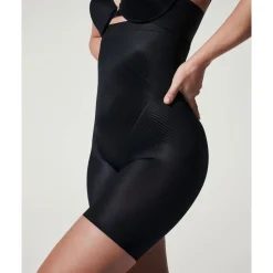 Thinstincts® 2.0 Medium Control High Waisted Mid-Thigh Shorts