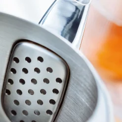 Clearance STELLAR Traditional Eight-Cup Continental Teapot 1.5L