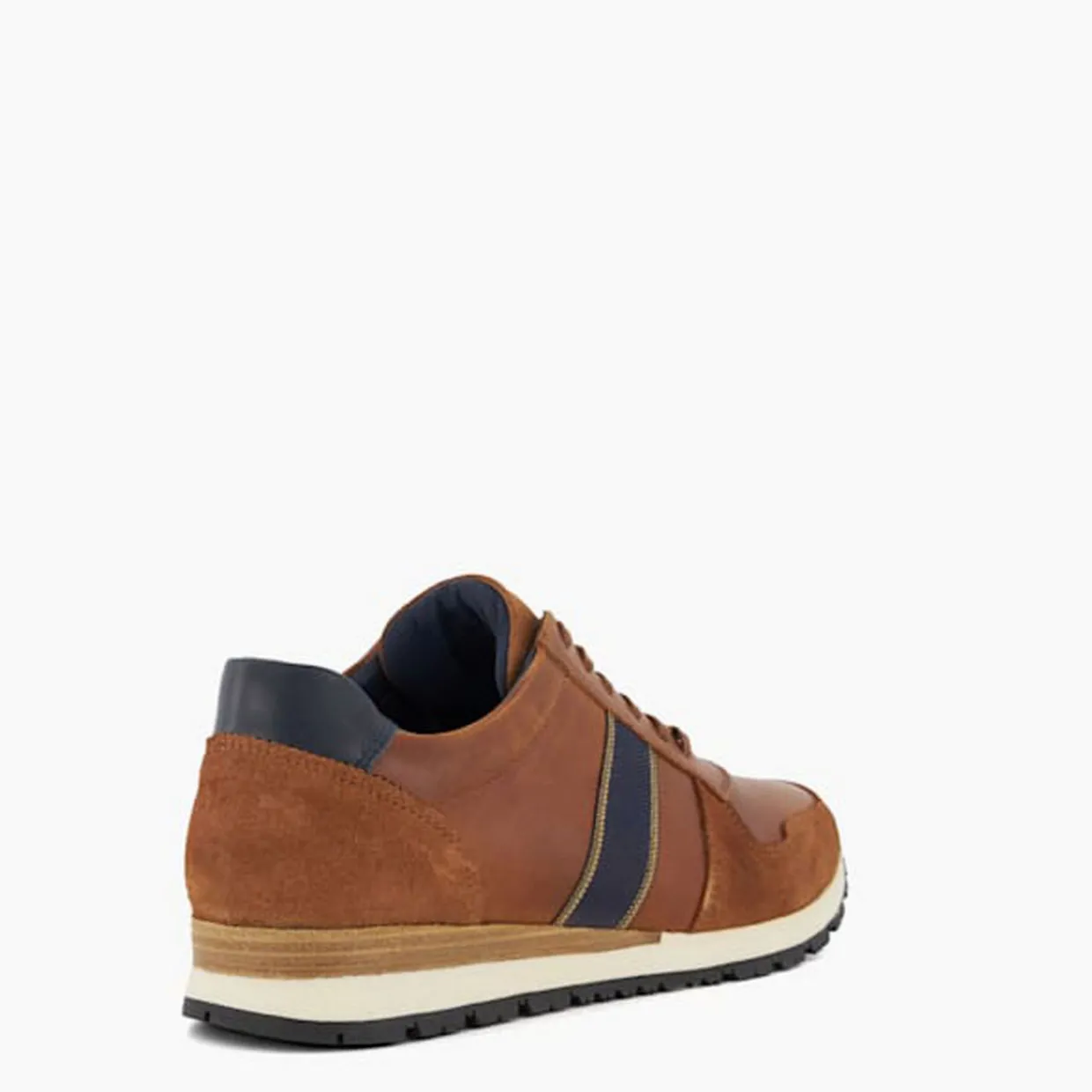 Treck Stripe-Detail Trainers