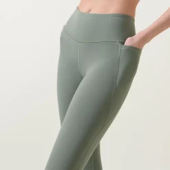 Ultimate Studio 7-8 Leggings