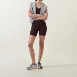 Ultimate Studio Shorts 6