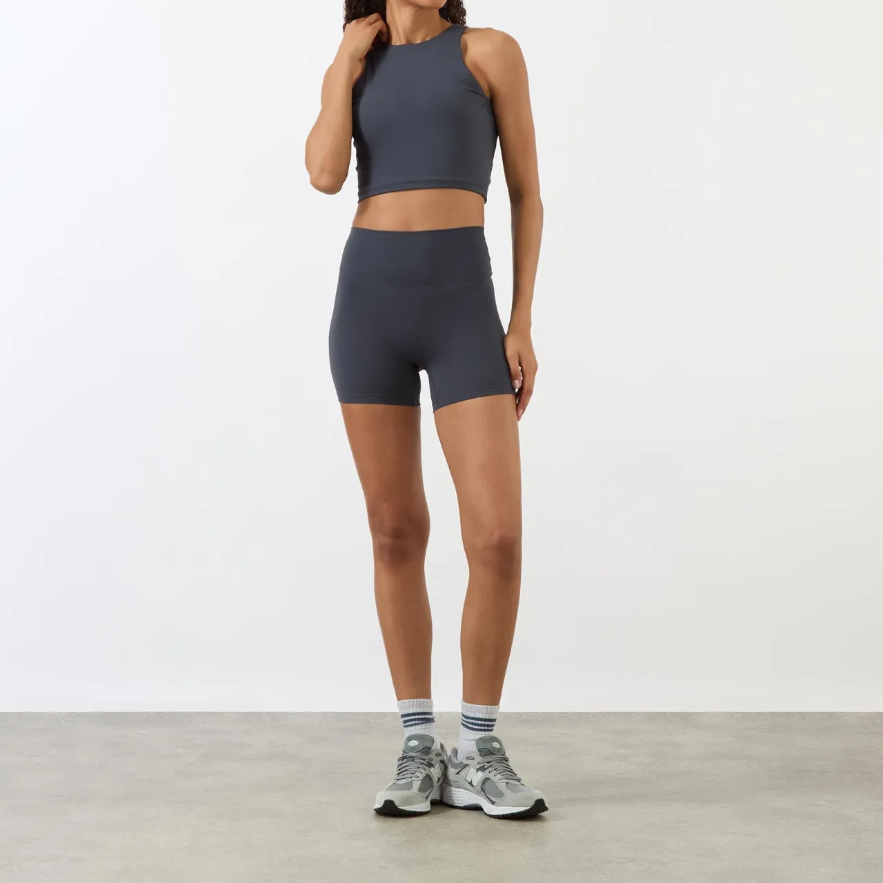 New ADANOLA Ultimate Wide Binding Cropped Top