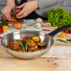 Uncoated Classic Frying Pan 20cm