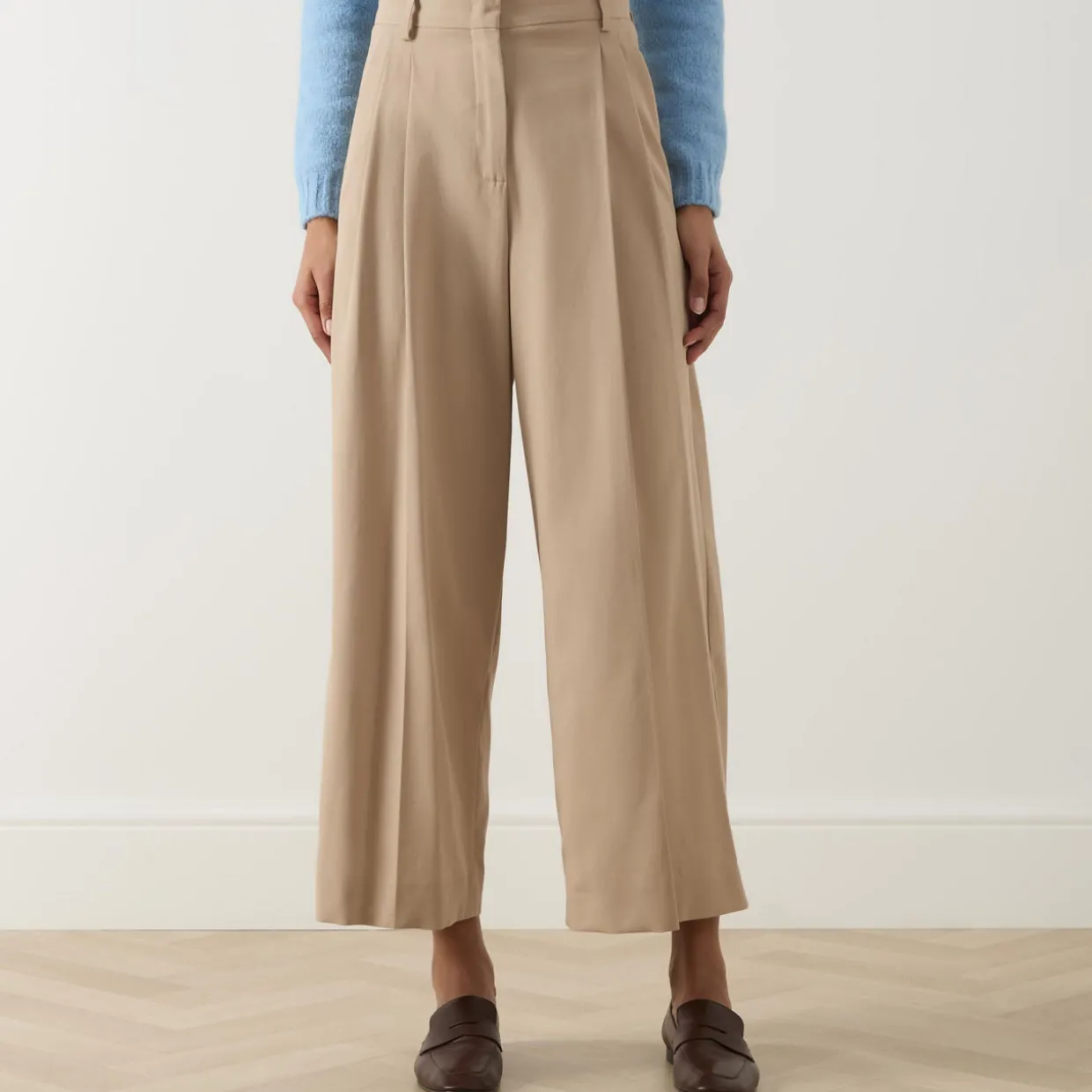 Vettura High-Rise Wide Leg Trousers