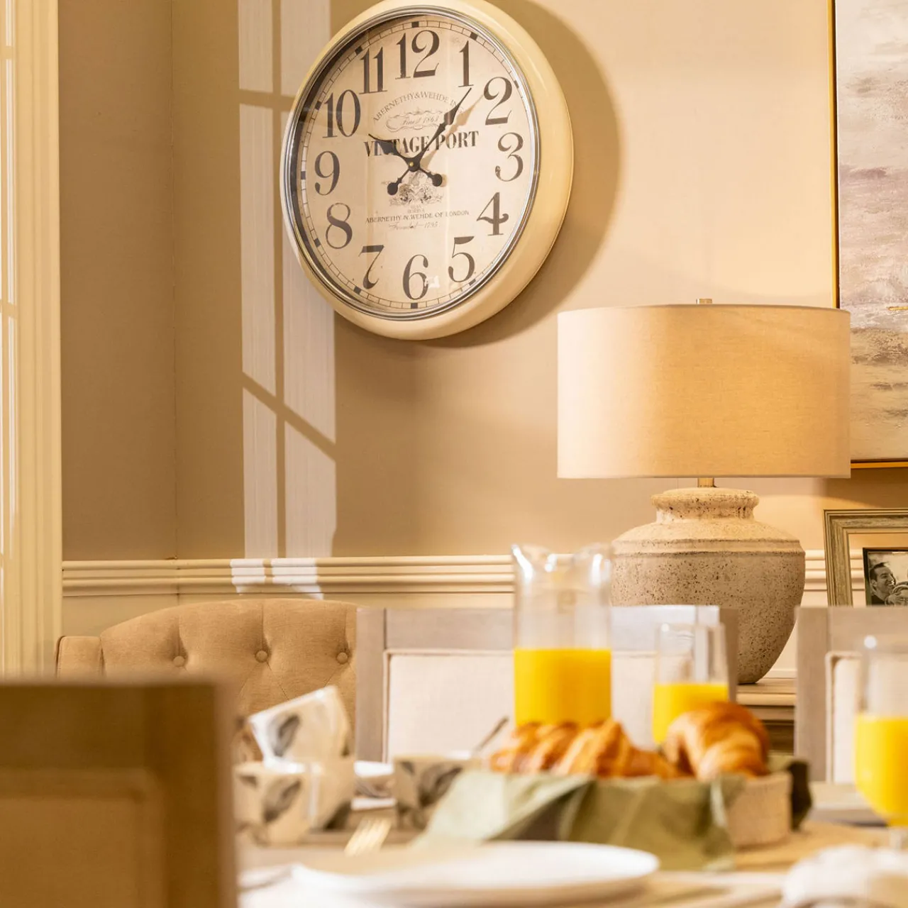 Hot MINDY BROWNES Vintage Port Clock