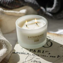 White Pepper, Honeysuckle & Vetivert Luxury Scented Candle